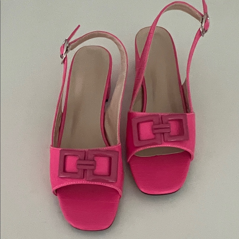 Pink peep toe shoes